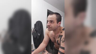 How to shave that scruffy neckbeard- Dante Drackis