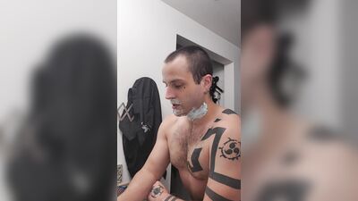 How to shave that scruffy neckbeard- Dante Drackis