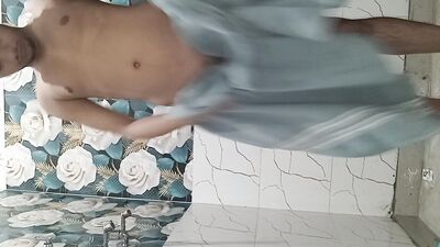 Bath Anal masturbator