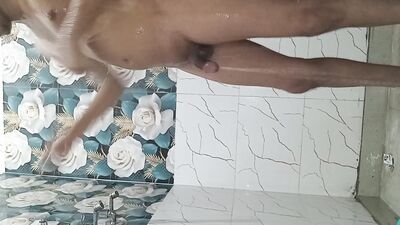 Bath Anal masturbator