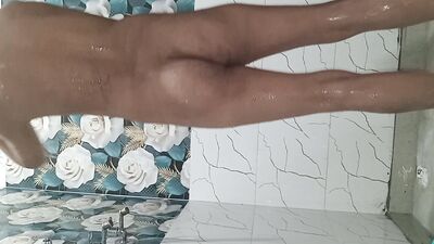 Bath Anal masturbator