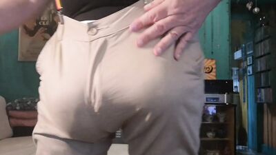 16 Minutes of Bulge Party Time