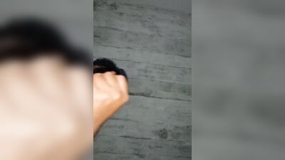 Me encanta masturbarme mientras escucho un podcast part2