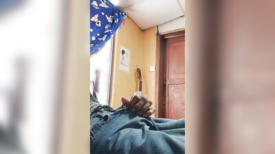 Guy just giving himself a good masturbation on his cock