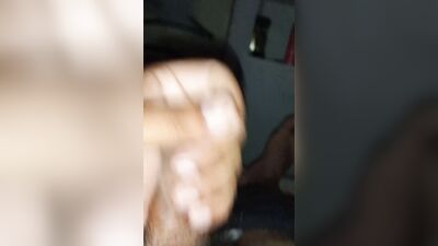 Auto placer al máximo rico y gemido de un gay peludo