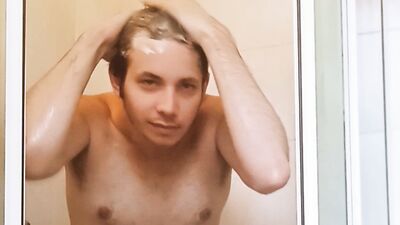 Gergely Molnar - I'll show you my wet body