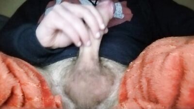 Late night masturbating and cumming solo