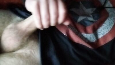Late night masturbating and cumming solo