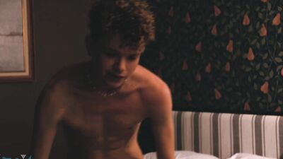 Morning Wood - Cyrus is "straight", Noah Knows Better...Maybe a Kiss Will Turn Him