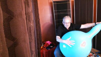 117) Big Round Turquoise Balloon Gets Popped by Daddy!
