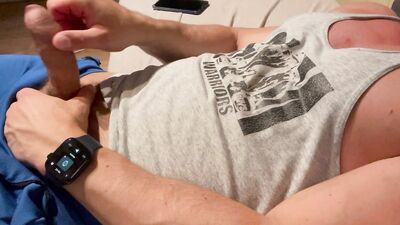 Masturbate screaming and cumming.