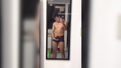 Jakol after mag workout | Tumalsik tamod ko haha