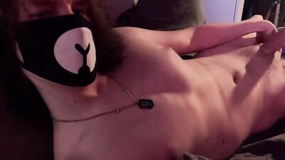 Hot alt boy edges out a generous load over himself