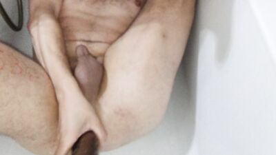 Dutch Donny Bathtub Amateur Insertions. Stretching Ass to Limit With Buttered up Dildo 4K UHD 2160p