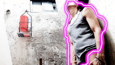Mi baño, tu habitación, la ventana: Dónde estás mi amor? Raba Erre