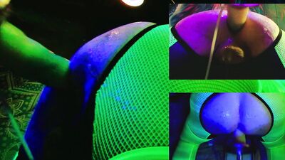 Glow In The Dark Mulitple Squirting Orgasms