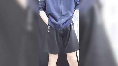A boy in shorts has appeared! However, he seems to be holding back his pee...