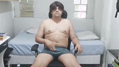 MY FIRST MASTURBATION WITH A WIG