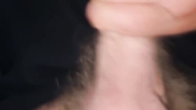 AMATEUR | FRIEND AND STEPSIST SPY INTENSE HANDJOB OF THE STEPBROTHER WITH A BIG DICK - POV