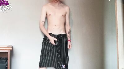 I arrived from the gym very horny, did my staff notice that I went to train without anything underne