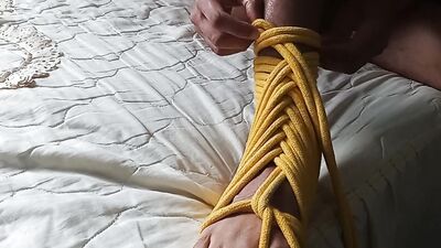 (Shibari) Feet bondage. Self tie rope boots for your foot. (bdsm)