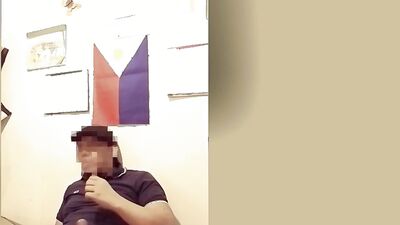 Nagpaputok ng Tamod Si Daddy Chubby