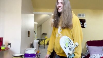 Sk8r boi warms up on a cold day with the homie