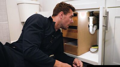 Cute Twink Cleans Hot Plumbers Pipe - Carter Woods, Aaron Elias - NextDoorStudios