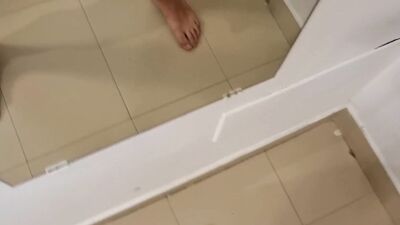 AMATEUR | ENGLISH - CUM ON THE MIRROR GIVEAWAY