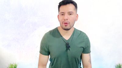 Mejores amigos celebran el cumpleaños penetrandose a pelo en la madrugada! Relato sexual