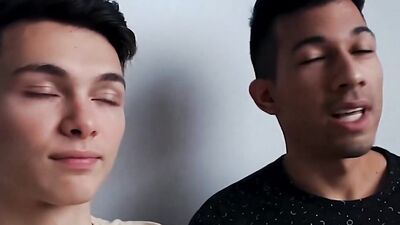 Horny Calvin Banks is enjoying in some homemade gay action