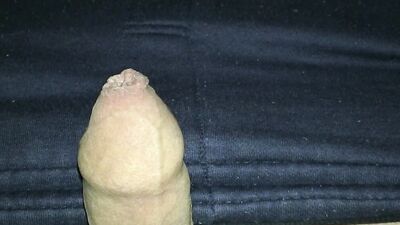 Dude plays with his pecker in this close-up amateur video