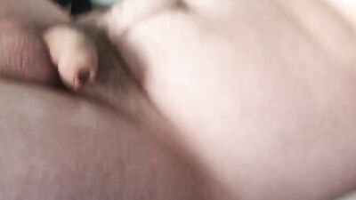 Amateur bloke plays with his pecker in front of the camera