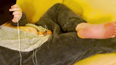 #NoNutNovember day 22: e-stim on penis piercing