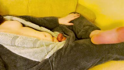 #NoNutNovember day 22: e-stim on penis piercing
