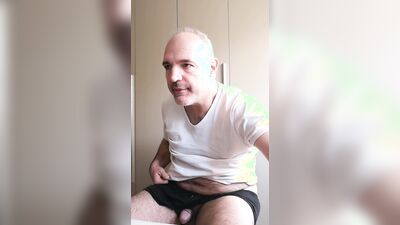 You like my hard cock