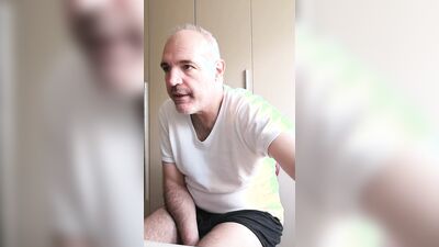 You like my hard cock
