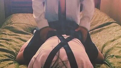 Completo me tiro a esta femboy duro hasta venirme en su culo