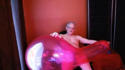 126) Quickie Giant Balloon Blast with Daddy