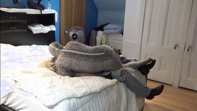 lycra snake has fun with sex doll in jeans and pantyhose