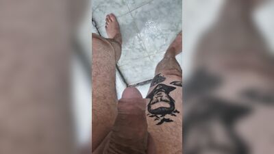 SHOWER PEE FETISH - SLOW MOTION