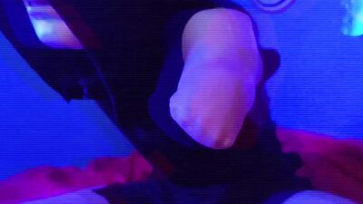 Amputee man masturbates his big cock with his feet and his stump until he cums