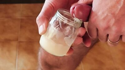 Cicci77 after a long masturbation makes Pedro cum with lots and lots of cum to continue the collection