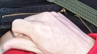 I Was Kicked Out by a Taxi Driver, Shock! I Jerked off the Taxi Driver in the Back of the Car While He Was Driving Me to Work