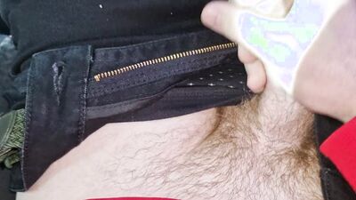 I Was Kicked Out by a Taxi Driver, Shock! I Jerked off the Taxi Driver in the Back of the Car While He Was Driving Me to Work
