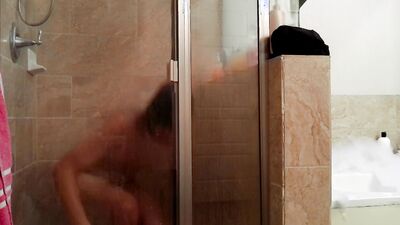 Kirito Solo Shower Moment