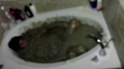 Mudbath Boy at Late Night 3