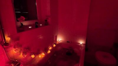 hot bathtub