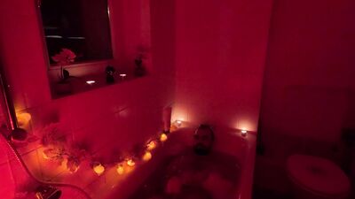 hot bathtub