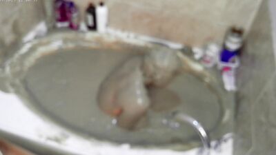 Pleasureable Solo Mudbath at Home 6